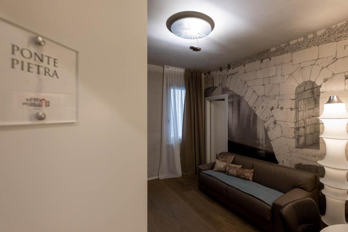 Verona Romana Apartments Esterno foto
